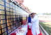 गृह मंत्री अमित शाह ने छत्तीसगढ़ के जगदलपुर में शहीद स्मारक पर श्रद्धांजलि अर्पित की और नक्सली हिंसा से प्रभावित परिवारों से मुलाकात की। गृह मंत्री अमित शाह