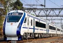 शताब्दी एक्सप्रेस में हुड़दंग: यात्रियों की सुरक्षा पर सवाल शताब्दी एक्सप्रेस में हुड़दंग: