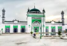 संभल की शाही जामा मस्जिद की रंगाई-पुताई की अनुमति: ऐतिहासिक धरोहर का संरक्षण और नवीनीकरण संभल की शाही जामा मस्जिद की रंगाई-पुताई की अनुमति: ऐतिहासिक धरोहर का संरक्षण और नवीनीकरण